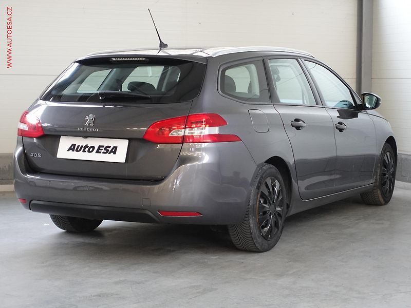 Peugeot 308 (2018) 1.5 HDi, Navi, AC - fotka 4 z 22