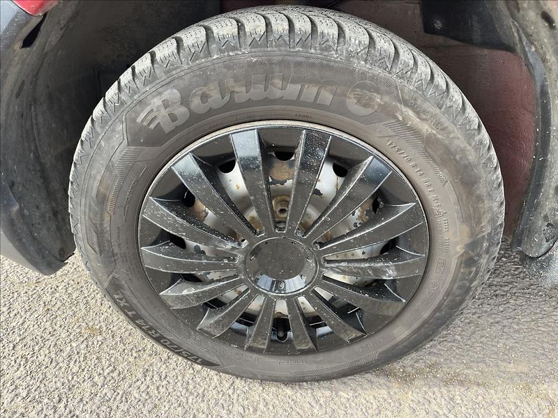 Citroën Berlingo 1,4 i TAŽNÉ STK 2/27 - fotka 26 z 31