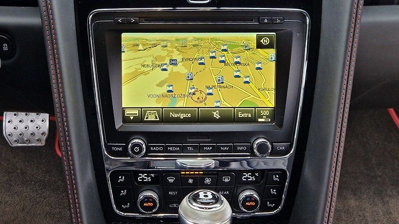 Bentley Continental GT GT V8S/Diamond Edition/ČR/530P - fotka 16 z 17