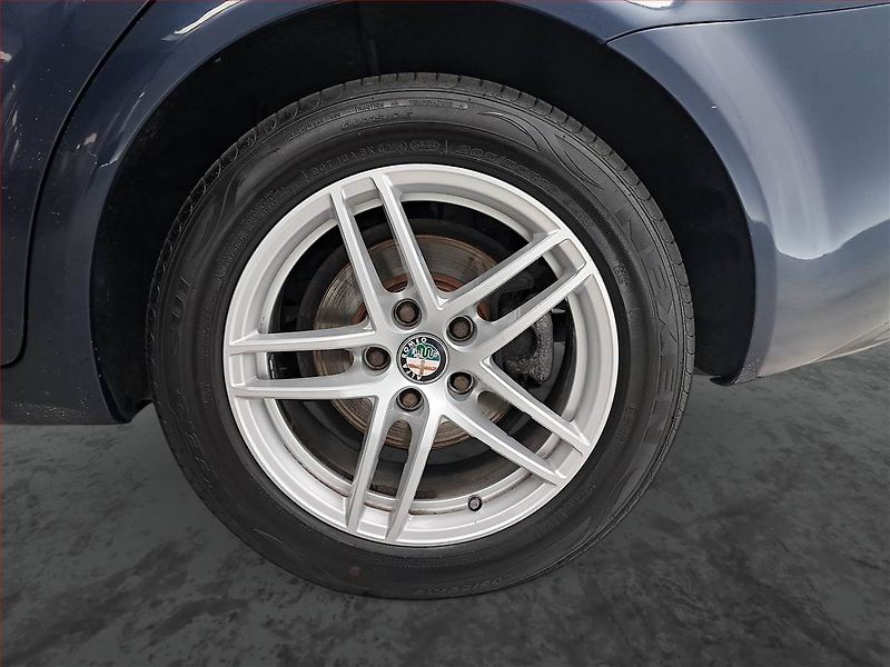 Alfa Romeo 159 (2009) 1.9 JTD, nová STK, Tažné - fotka 14 z 15