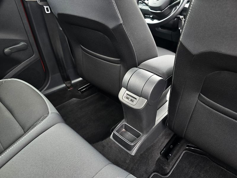 Škoda Fabia 1.0TSI 70KW TOUR SmartLink ČR - fotka 19 z 31