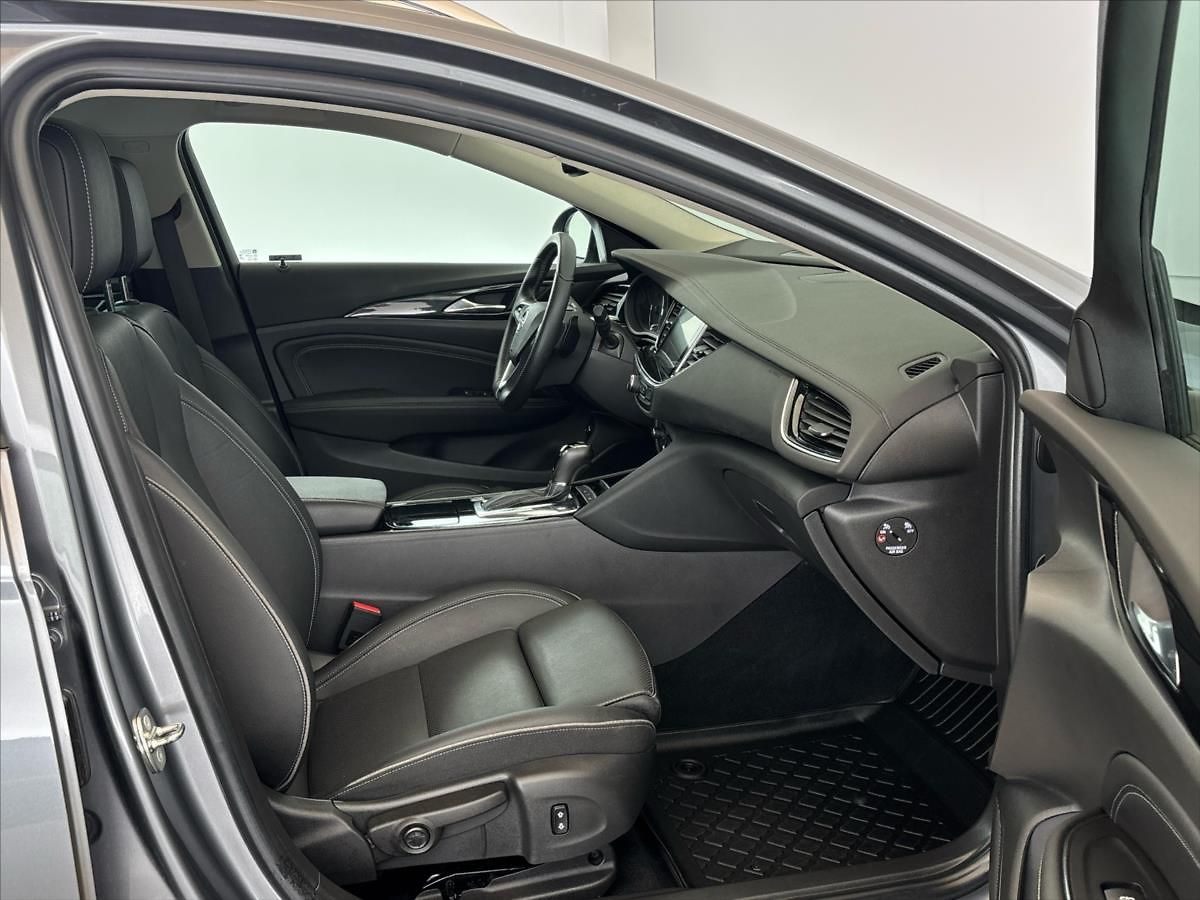 Opel Insignia Sports Tourer Exclusive 8AT 2,