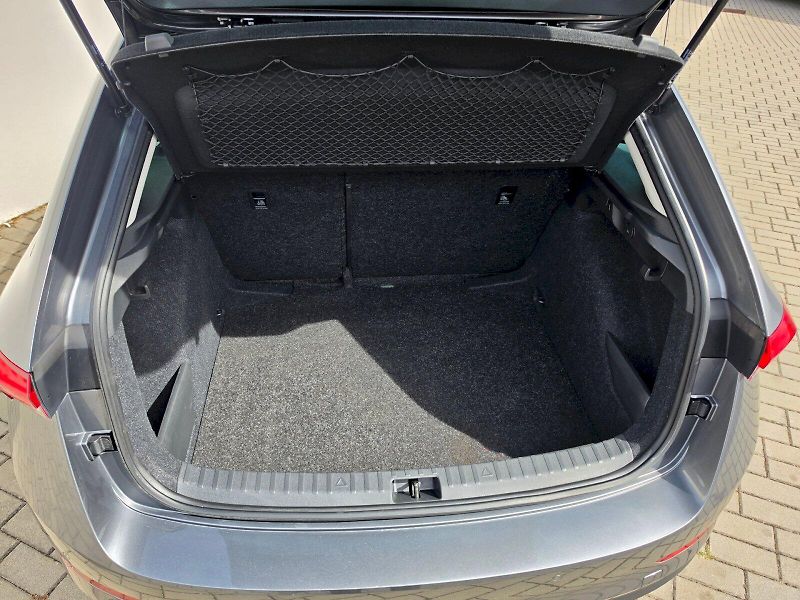 Škoda Scala (2023) 1,0TSI 81KW STYLE - fotka 25 z 34