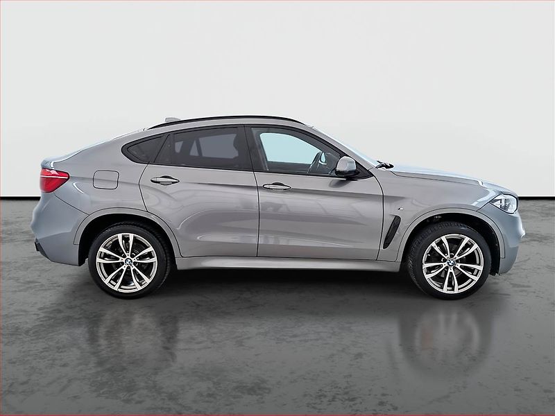 BMW X6 (2016) M Paket xDrive30d - fotka 6 z 21