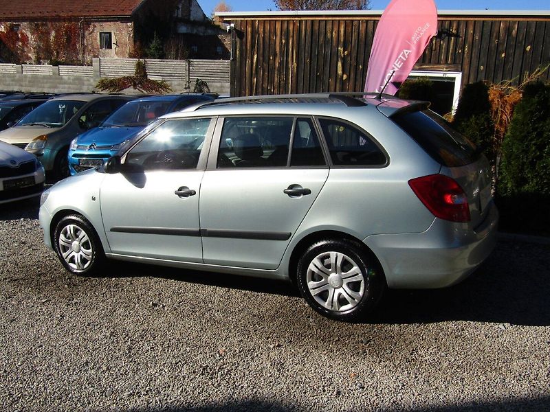 Škoda Fabia (2012) 1.2 12v 44kW ZIMNÍ PNEU - fotka 4 z 34