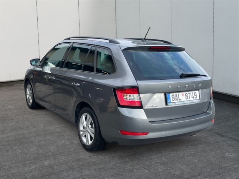 Škoda Fabia 1,0 TSI 70 Ambition - fotka 4 z 11