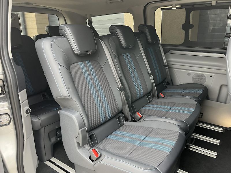Ford Tourneo Custom (2025) AWD 170 PS Sport el. TZ,DPH - fotka 18 z 49
