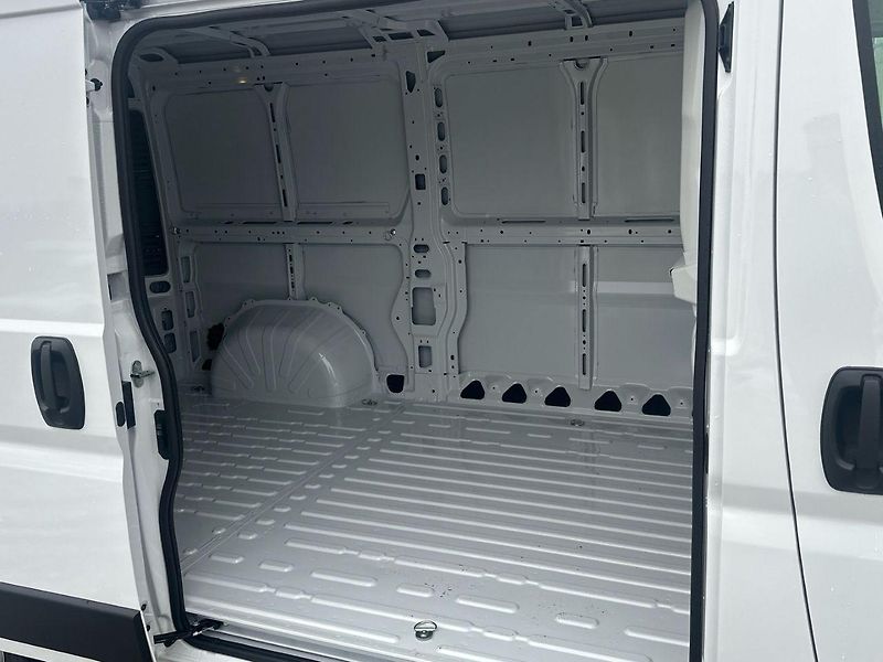 Fiat Ducato (2026) 2.2 MTJ 120k 6MT van L2H1 3.0t - fotka 6 z 10