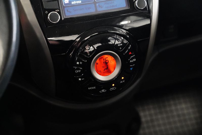 Nissan Micra - fotka 19 z 23