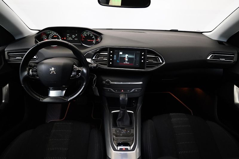 Peugeot 308 - fotka 5 z 24