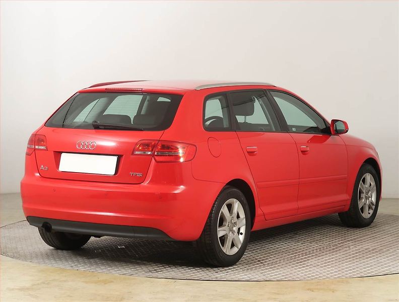 Audi A3 (2010) 1.2 TFSI, Xenony - fotka 5 z 15