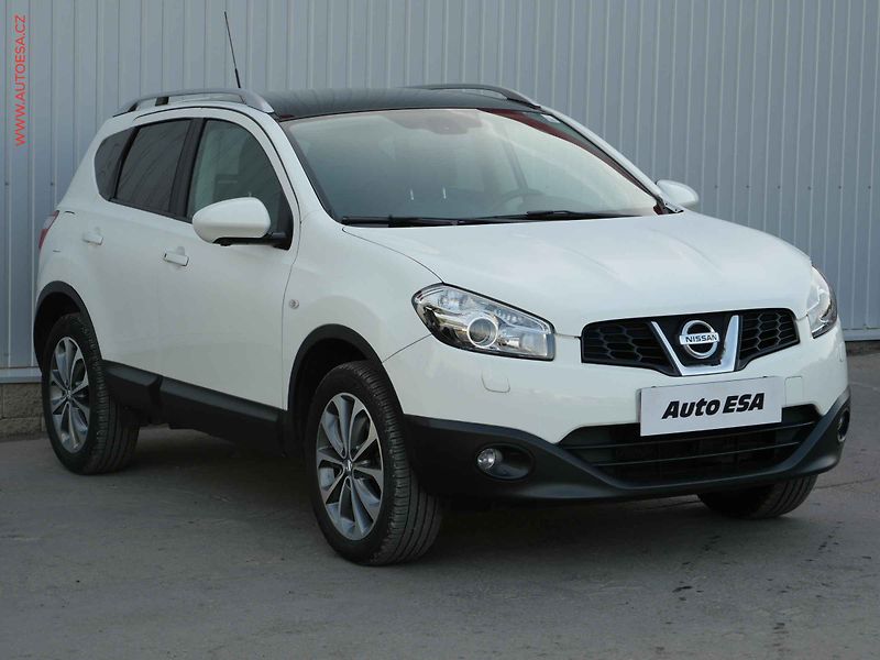 Nissan Qashqai (2012) 2.0i, Tekna, AT, xenon, panor - fotografie inzerátu
