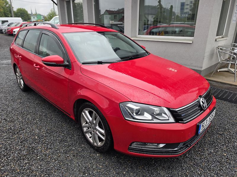 Volkswagen Passat 1.6 TDI Led Tz Navigace  - fotka 1 z 20