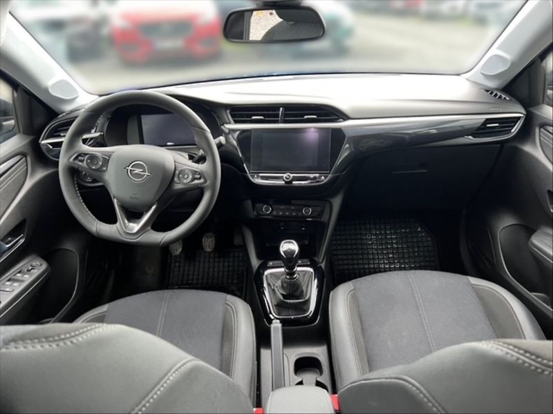 Opel Corsa 1,2 T 100 Elegance - fotka 9 z 11