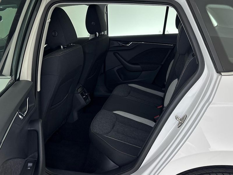 Škoda Kamiq Style DSG - fotka 8 z 29
