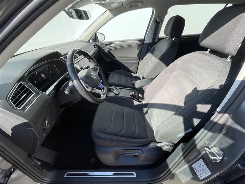 Volkswagen Tiguan Allspace 2,0 TDI 4Motion DSG Elegance - fotka 4 z 23