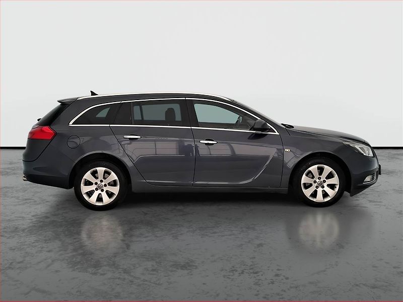 Opel Insignia (2009) 1.6 Turbo, v provozu - fotka 6 z 22
