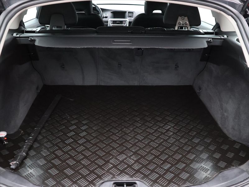 Volvo V60 1,6 D2 84kW Kinetic - fotka 10 z 33