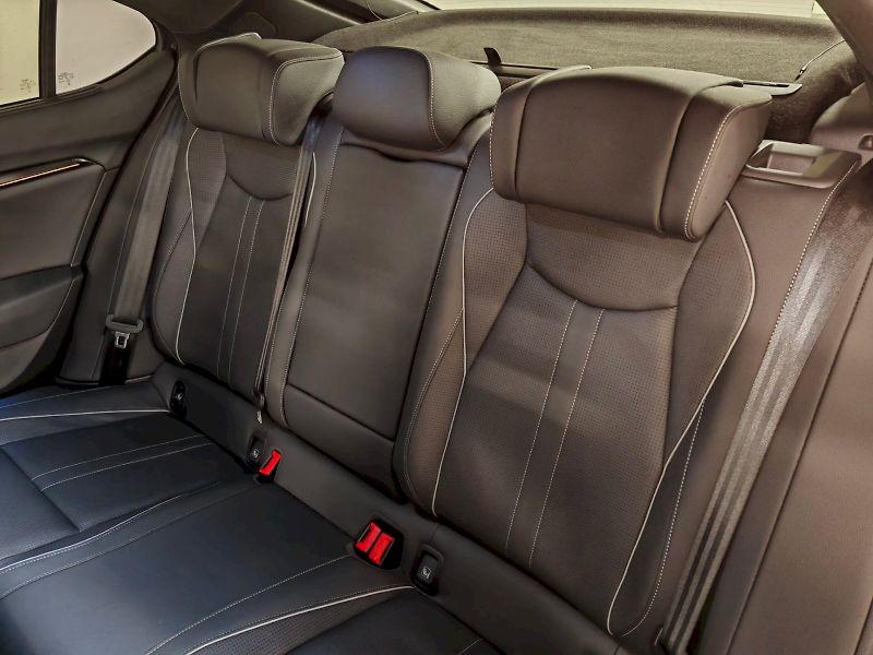 Škoda Superb (2025) 2.0 TSI 195 kW DSG 4x4 Sportli - fotka 28 z 35