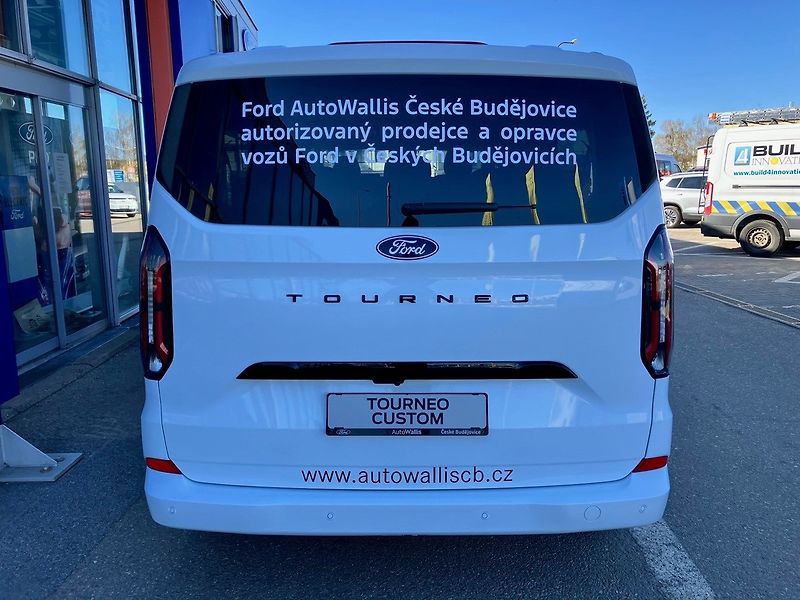 Ford Tourneo Custom (2026) Titanium L2, Tourneo, 2.0 EcoB - fotka 4 z 31