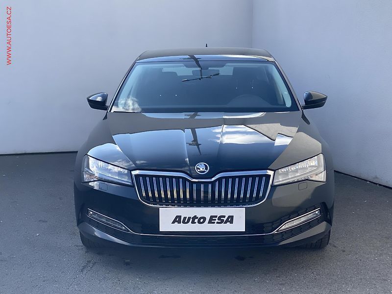 Škoda Superb (2022) 2.0TDI 4X4, 1.maj,ČR, Style - fotka 2 z 19