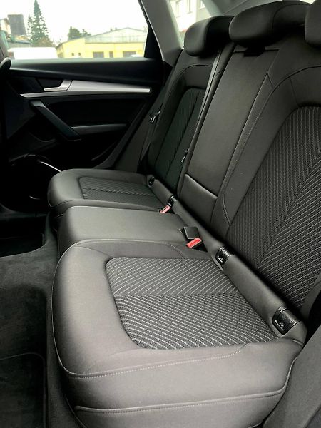 Audi Q5 (2023) 120kW ADAPTIVNÍ TEMPOMAT  - fotka 15 z 25