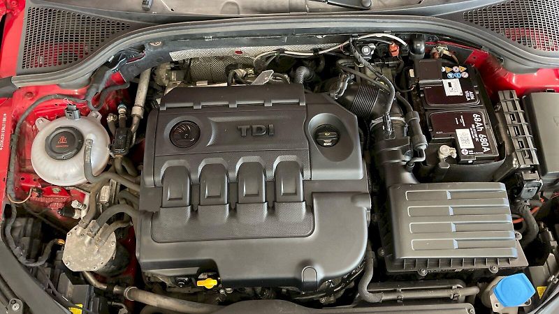 Škoda Octavia (2018) kombi Style 2.0 TDI 110kW - fotka 17 z 29
