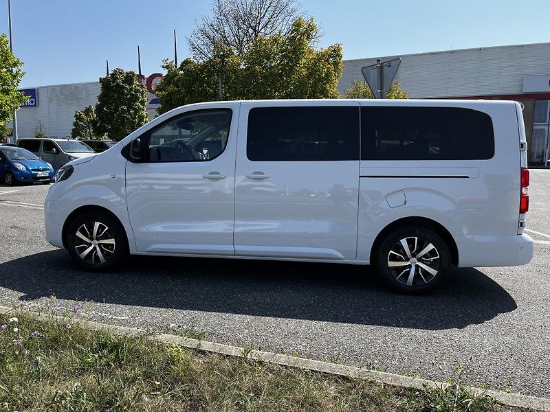 Toyota ProAce Verso 2.0D 140k 6MT Business Comfort - fotka 8 z 34