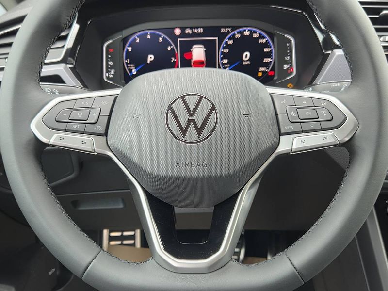 Volkswagen Touran (2026) 1.5 TSI R-line DSG 7míst - fotka 16 z 46