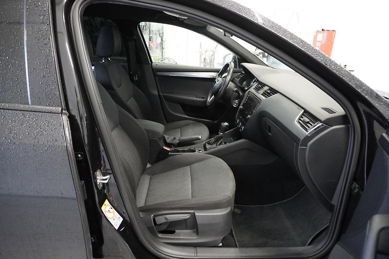 Škoda Octavia  1.4 TSi 110 kW STYLE DSG - fotka 25 z 28