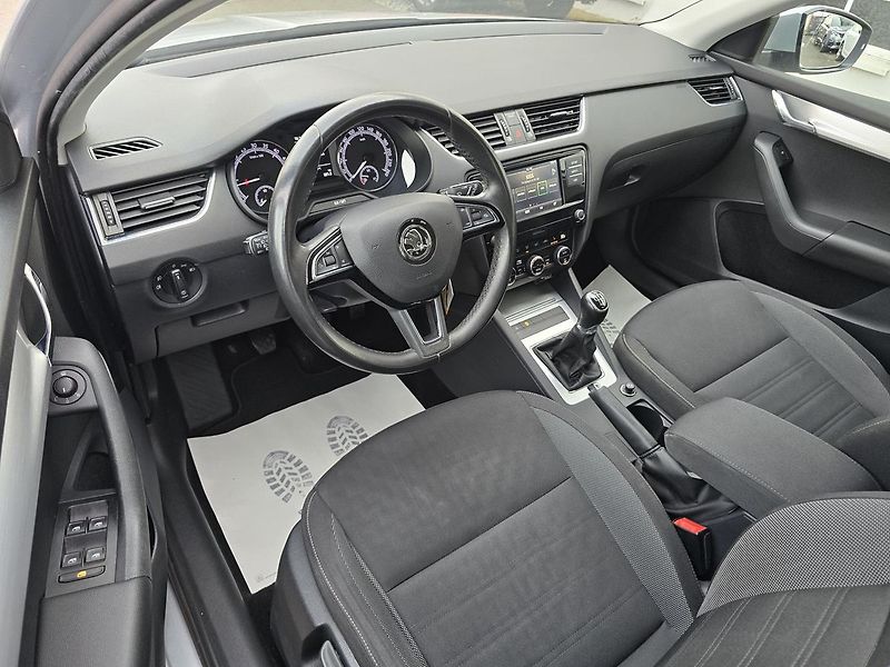 Škoda Octavia STYLE LED DIGIKLIMA-DPH - fotka 9 z 33
