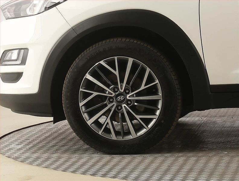 Hyundai Tucson (2019) 1.6 T-GDI, Serv.kniha, Navi - fotka 15 z 21