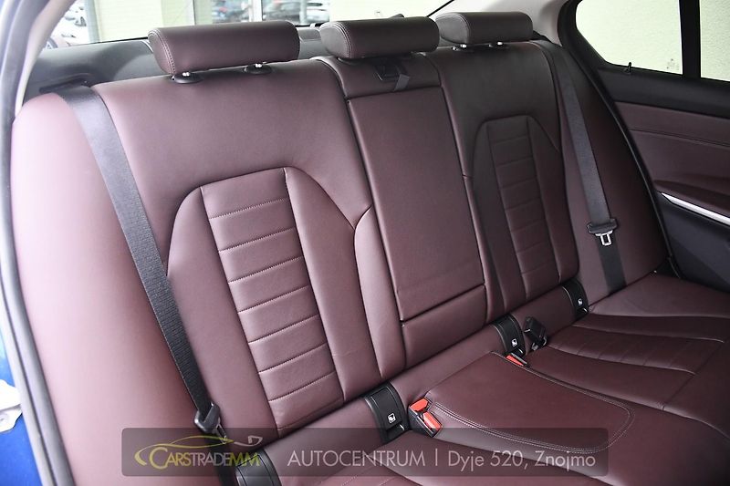 BMW Řada 3 320D xDrive TAŽNÉ ČR 1.M - fotka 20 z 57