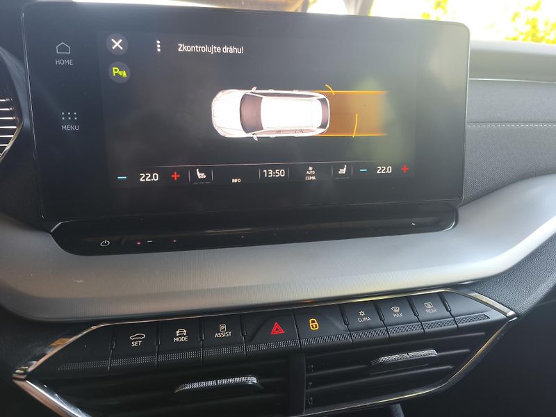 Škoda Octavia (2021) 1.5-TSI-110kw-SUPER STAV - fotka 21 z 27