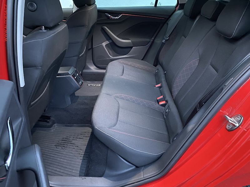 Škoda Scala (2019) 1.0TSi, ČR, Ambition, STK8/27 - fotka 10 z 17