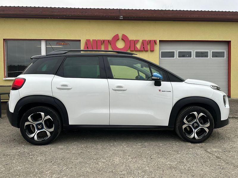 Citroën C3 Aircross 1.2i 81kW/Rip Curl/1MAJ/NAVI - fotka 2 z 45