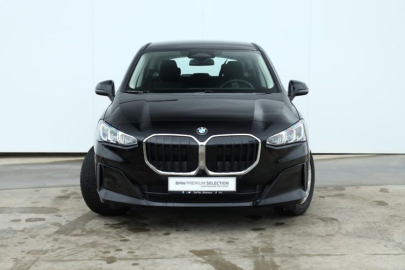 BMW Řada 2 218i Active Tourer - fotka 2 z 10
