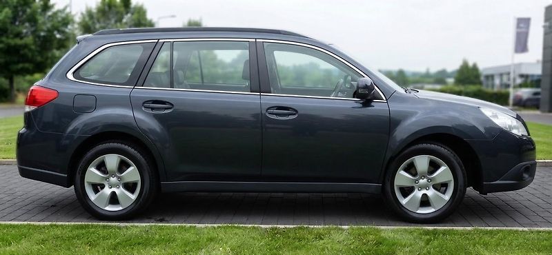 Subaru Outback 2.5 4x4 automat - fotka 8 z 64