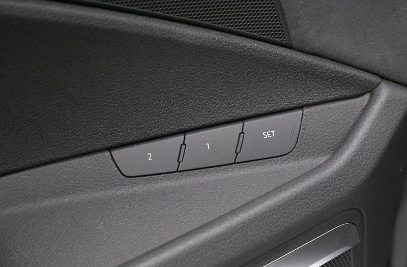 Audi Q8 e-tron 55 Q SoH 92% 360k HuD Pano. - fotka 9 z 25