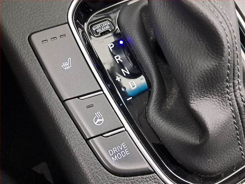 Hyundai i30 (2023) Style 1.5 T-GDI, Automat, ČR - fotka 16 z 23