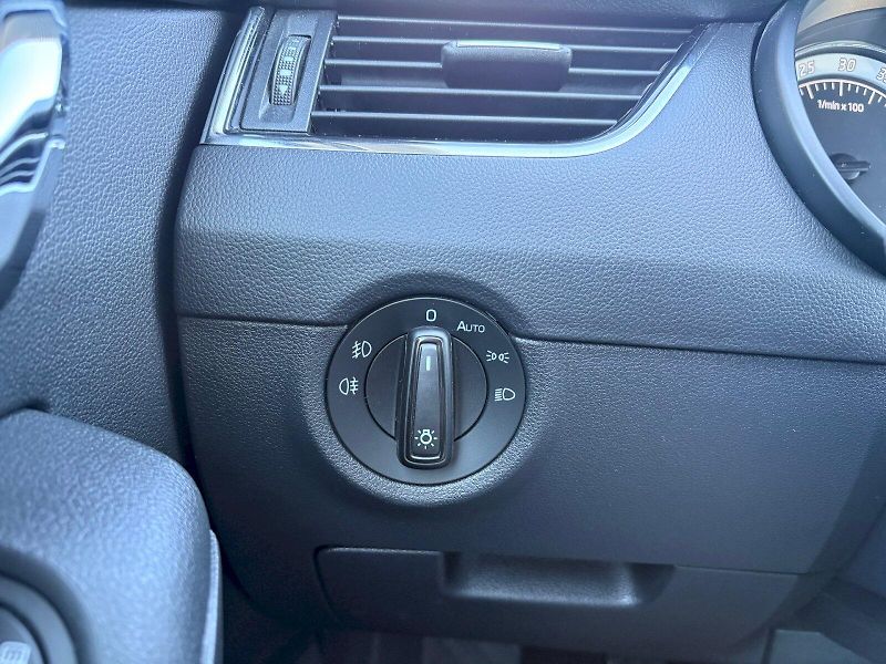 Škoda Octavia (2017) TDI 110 kW Style Plus - tažné - fotka 28 z 34