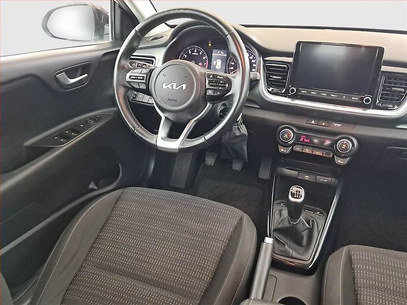 Kia Stonic (2023) Exclusive 1.0 T-GDI, EXCLUSIVE - fotka 7 z 26