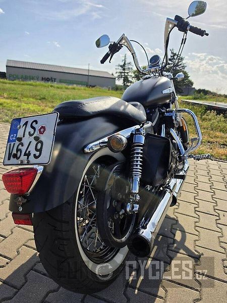 Harley-Davidson (2012) XL 1200 CB Sportster Custom Li - fotka 9 z 20