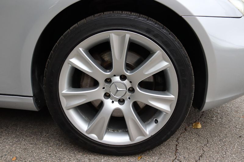 Mercedes-Benz CLS Mercedes-Benz CLS 500 V8 C219 - fotka 18 z 50