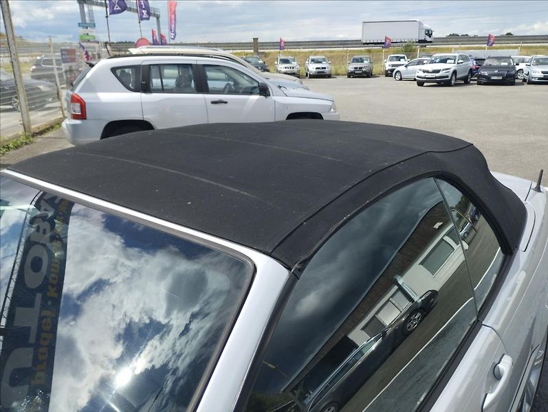 BMW Řada 3 320i 105KW KABRIO   2,0 - fotka 18 z 18