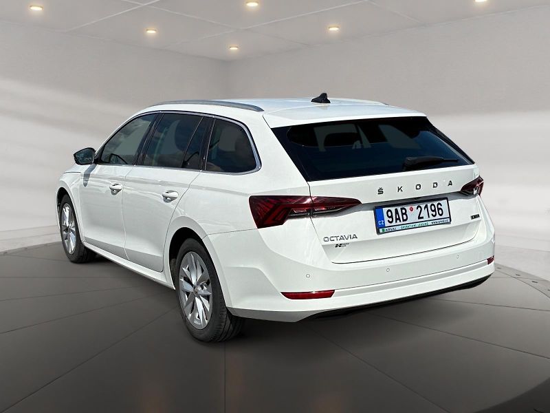 Škoda Octavia (2022) STYLE 1.5e-TEC 110kW DSG TAŽNÉ - fotka 4 z 11