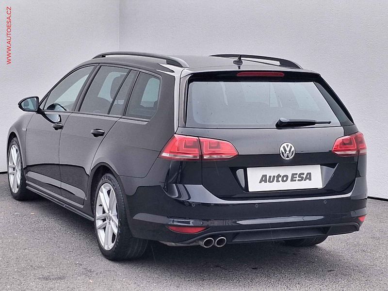 Volkswagen Golf (2015) 2.0 TDi, GTD, bixenon - fotka 6 z 18