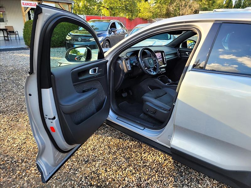 Volvo C40 0,0 Recharge Ultimate SOH 90,3 - fotka 7 z 50