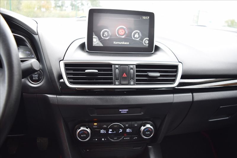 Mazda 3 2,0 G 88KW  DIGIKLIMA ALU NAVI - fotka 31 z 47
