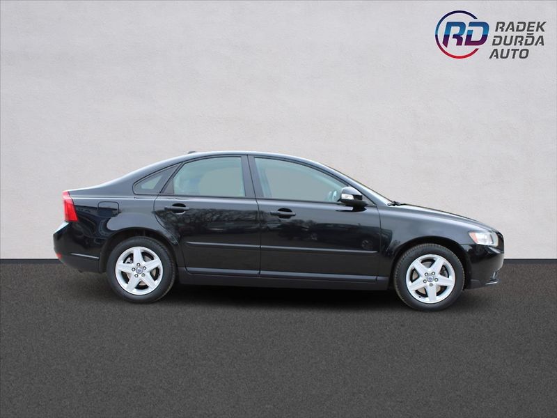 Volvo S40 2,4 i  NOVÉ V ČR,SERVIS - fotka 4 z 27